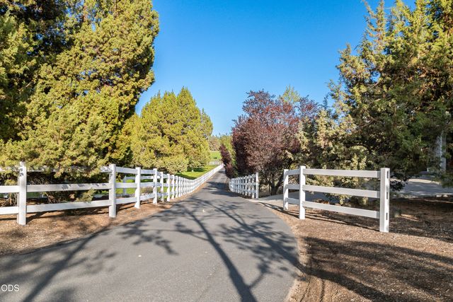 61445 Gosney Road, Bend, OR 97702