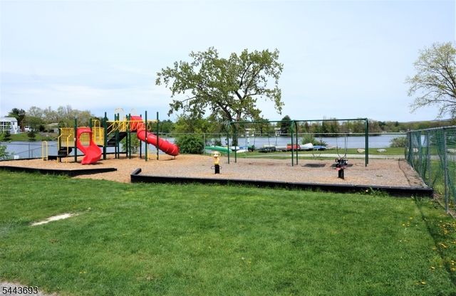 100 North Gate Road B, Montague Twp., NJ 07827