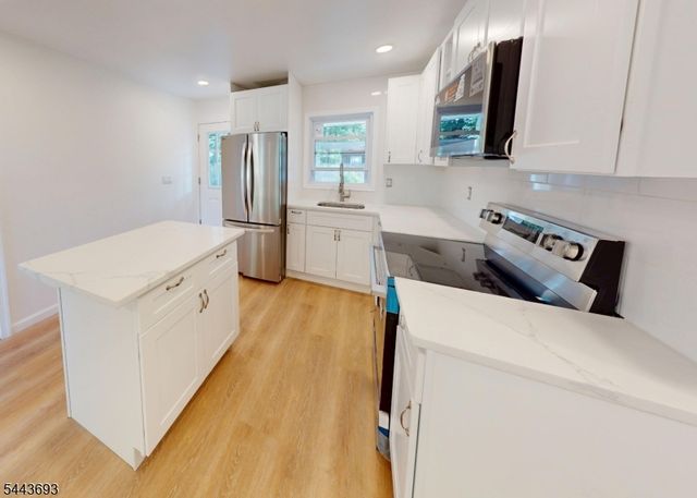 100 North Gate Road B, Montague Twp., NJ 07827