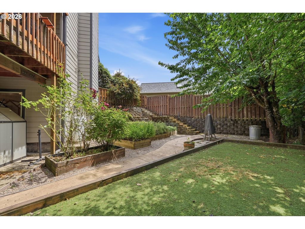 Image 38 of property listing at 110 NORRIS Ct, Dayton, OR 97114