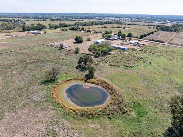 43304 Moccasin Trail, Meeker, OK 74855