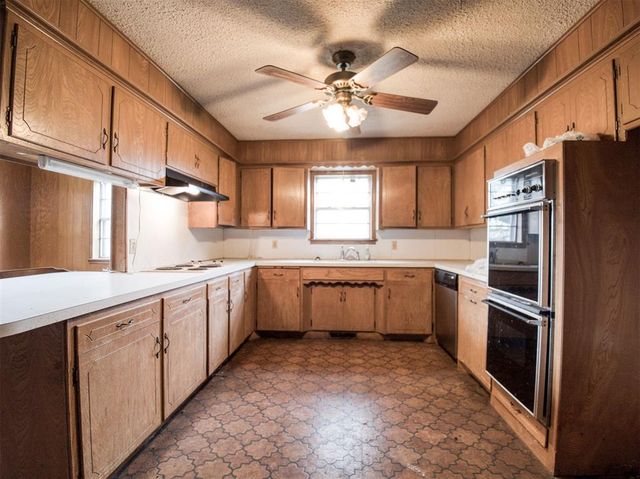 43304 Moccasin Trail, Meeker, OK 74855