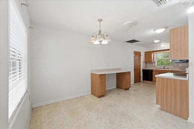 4429 PINEBROOKE PLACE, Dover, FL 33527