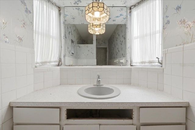 4429 PINEBROOKE PLACE, Dover, FL 33527