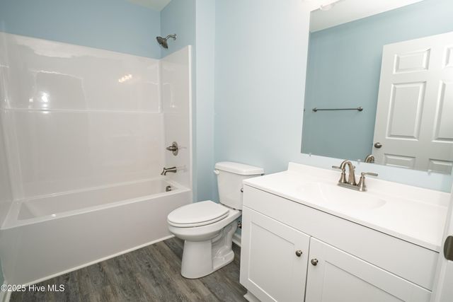 360 Oak Street Street, Roseboro, NC 28382