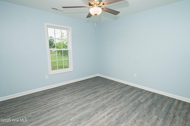 360 Oak Street Street, Roseboro, NC 28382