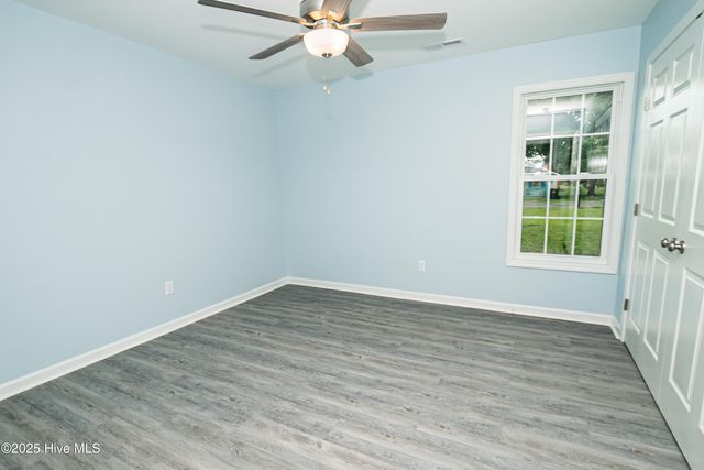 360 Oak Street Street, Roseboro, NC 28382