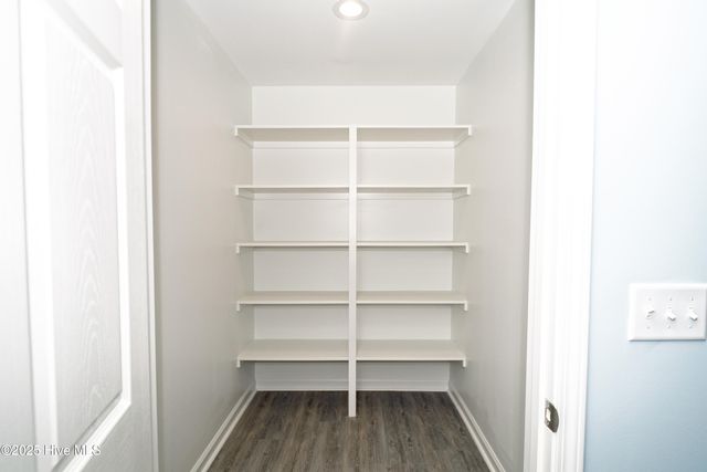 360 Oak Street Street, Roseboro, NC 28382