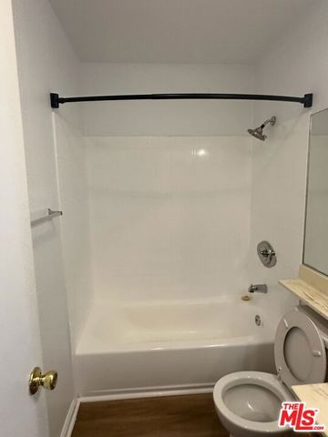 428 S Grand View Street 204, Los Angeles, CA 90057