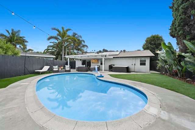 3516 Las Vegas Drive, Oceanside, CA 92054