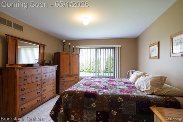 29257 Red Maple Drive, New Baltimore, MI 48051