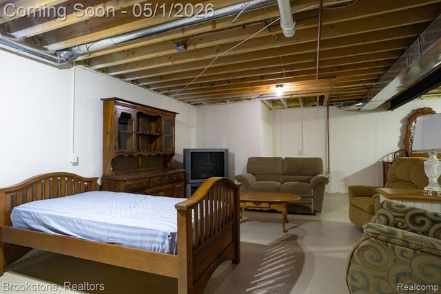 29257 Red Maple Drive, New Baltimore, MI 48051