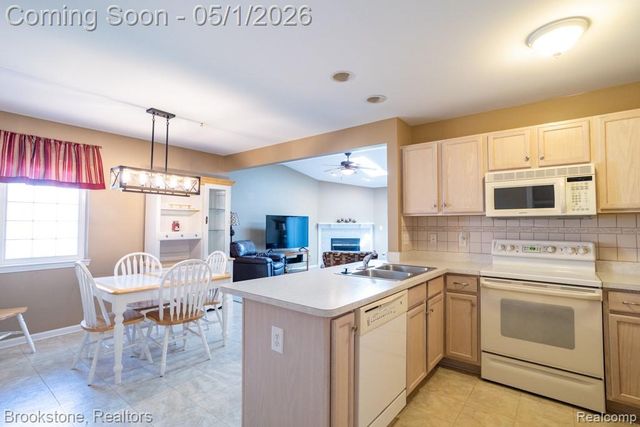 29257 Red Maple Drive, New Baltimore, MI 48051