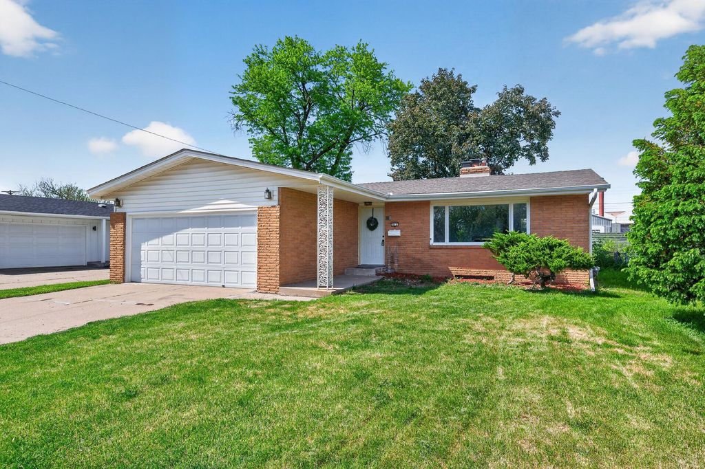 812 W 61st Street, Minneapolis, MN 55419