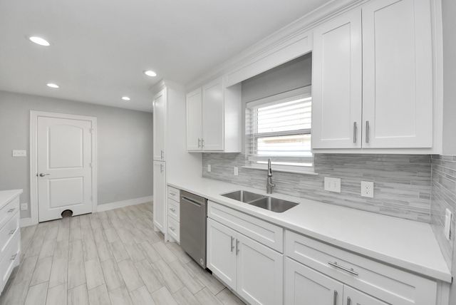 11214 Sagehaven Drive, Houston, TX 77089