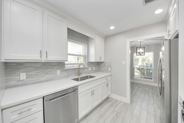 11214 Sagehaven Drive, Houston, TX 77089