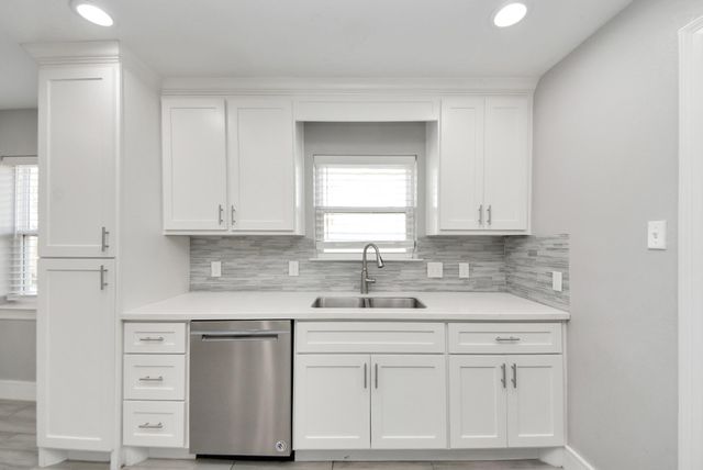 11214 Sagehaven Drive, Houston, TX 77089