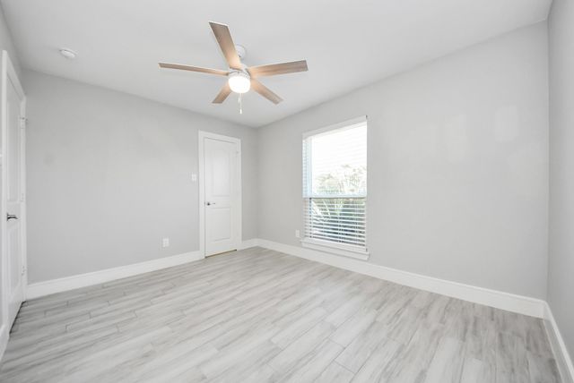 11214 Sagehaven Drive, Houston, TX 77089