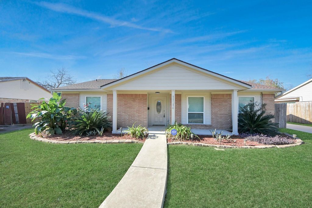 11214 Sagehaven Drive, Houston, TX 77089