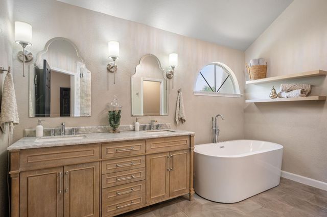 3923 Grayling LN, Round Rock, TX 78681
