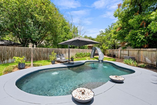 3923 Grayling LN, Round Rock, TX 78681