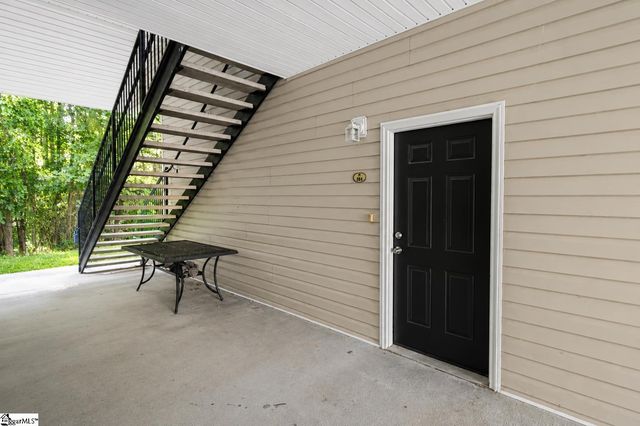 203 Mckenna Circle, Greenville, SC 29615