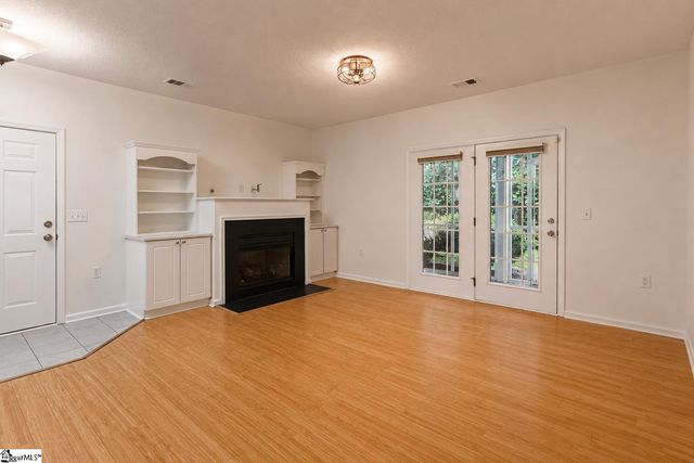 203 Mckenna Circle, Greenville, SC 29615