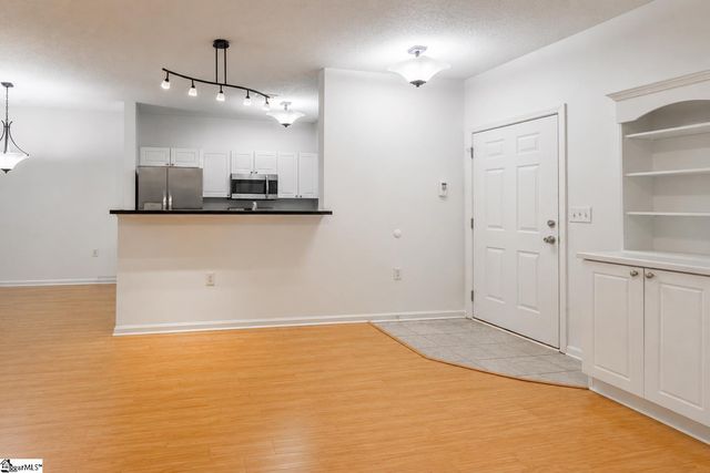 203 Mckenna Circle, Greenville, SC 29615