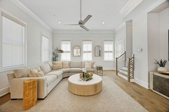 15015 Oak Street, Addison, TX 75001