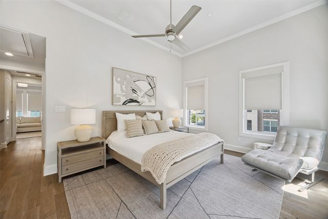 15015 Oak Street, Addison, TX 75001