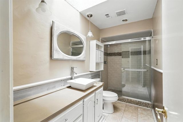 1744 Hartford Drive, Carrollton, TX 75007