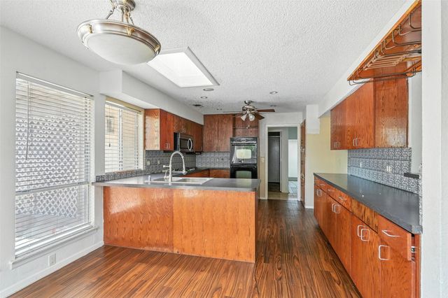 1744 Hartford Drive, Carrollton, TX 75007