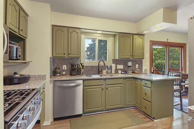 2117 Newberry LANE, Racine, WI 53402