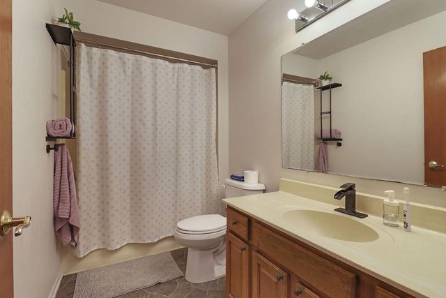 2117 Newberry LANE, Racine, WI 53402