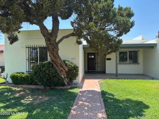 5846 E Grant Road, Tucson, AZ 85712