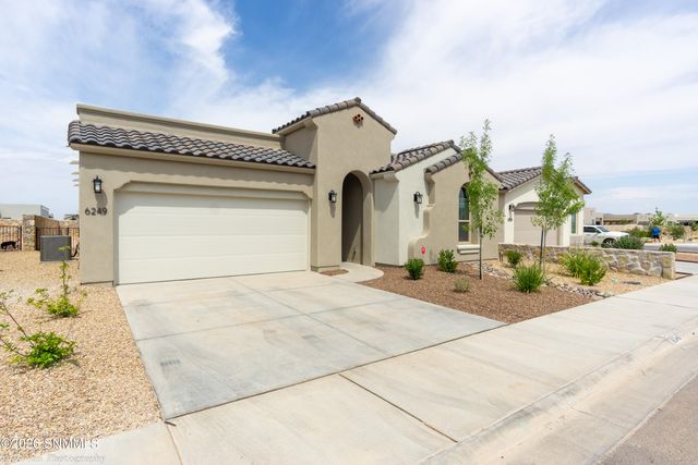 6249 Recoleta Road, Las Cruces, NM 88012