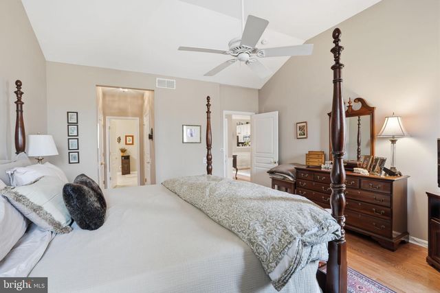 104 MCCONKEY DR, Washington Crossing, PA 18977