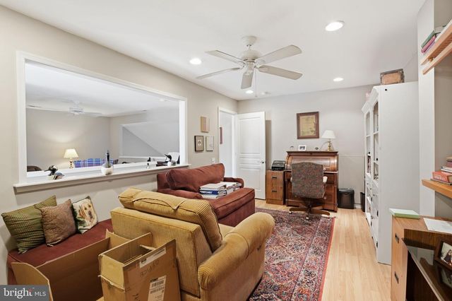104 MCCONKEY DR, Washington Crossing, PA 18977