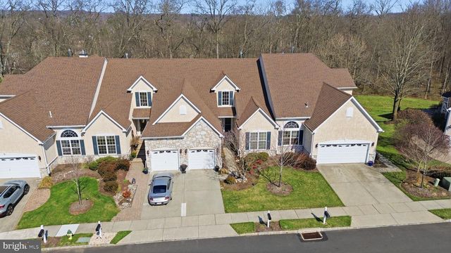 104 MCCONKEY DR, Washington Crossing, PA 18977