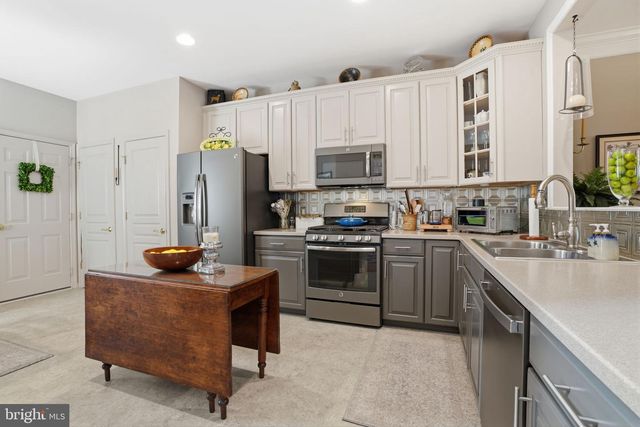 104 MCCONKEY DR, Washington Crossing, PA 18977
