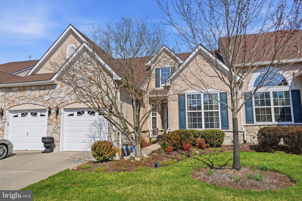 104 MCCONKEY DR, Washington Crossing, PA 18977