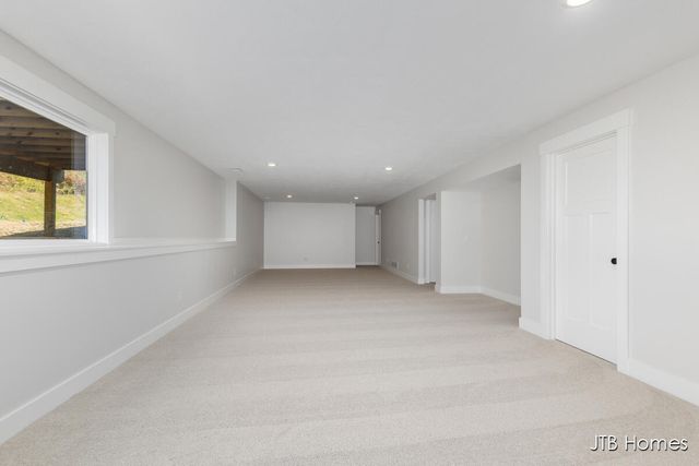 5883 Valley Point Drive, Caledonia, MI 49316