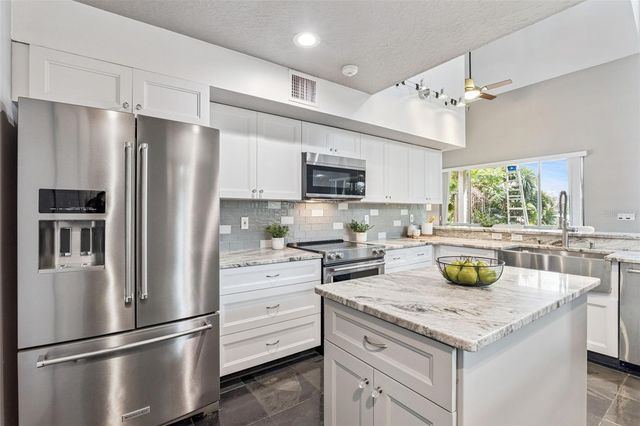9642 BEAR LAKE ROAD, Apopka, FL 32703