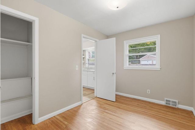 961 37th Avenue NE, Columbia Heights, MN 55421