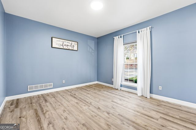 500 Willow Lookout, Alpharetta, GA 30022