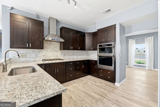 500 Willow Lookout, Alpharetta, GA 30022