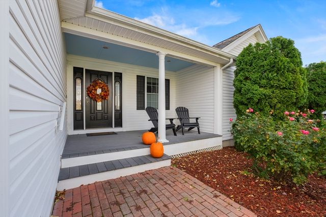 3085 Hunters Hill Dr 3085, Dighton, MA 02715