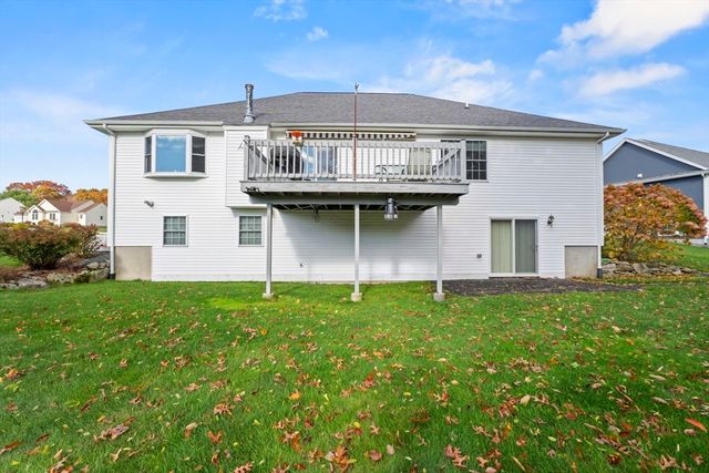 3085 Hunters Hill Dr 3085, Dighton, MA 02715