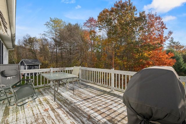 3085 Hunters Hill Dr 3085, Dighton, MA 02715
