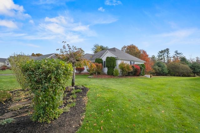 3085 Hunters Hill Dr 3085, Dighton, MA 02715
